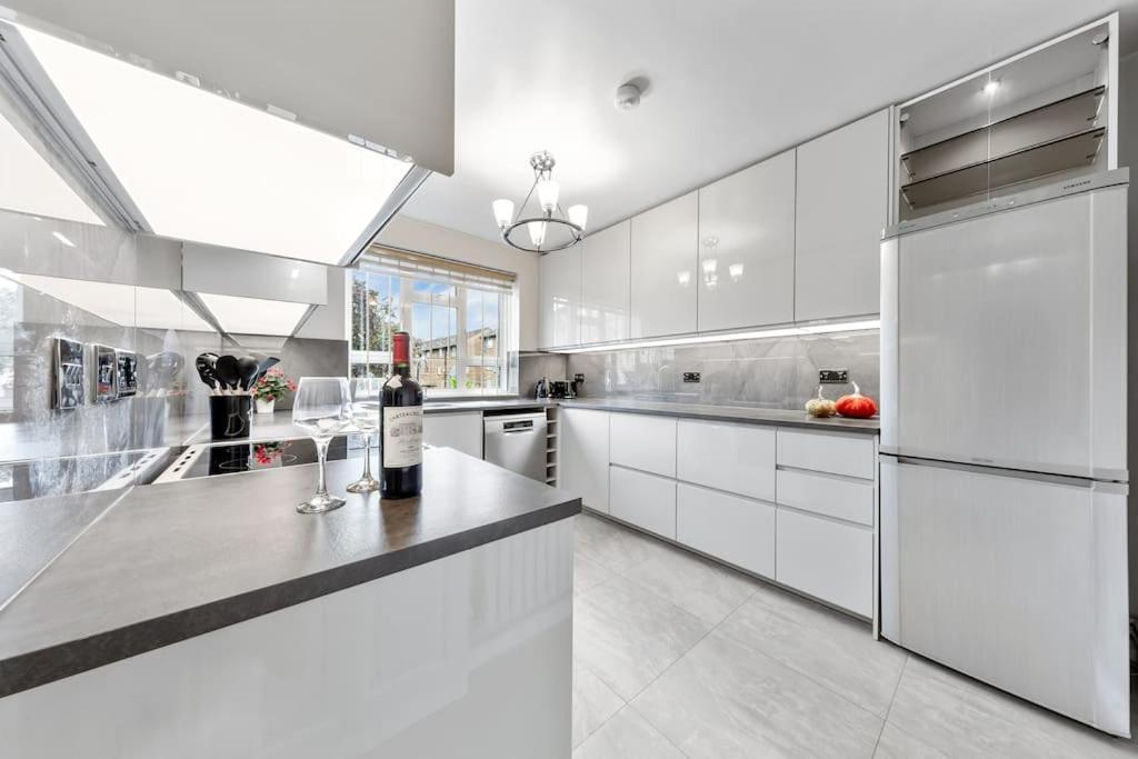 Apartment Modern Spacious 1 Bedroom Flat In Hampstead London